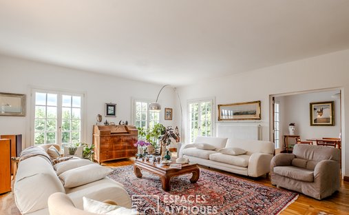 Villa in Saint-Saturnin-lès-Avignon, Provence-Alpes-Côte d'Azur, France 1