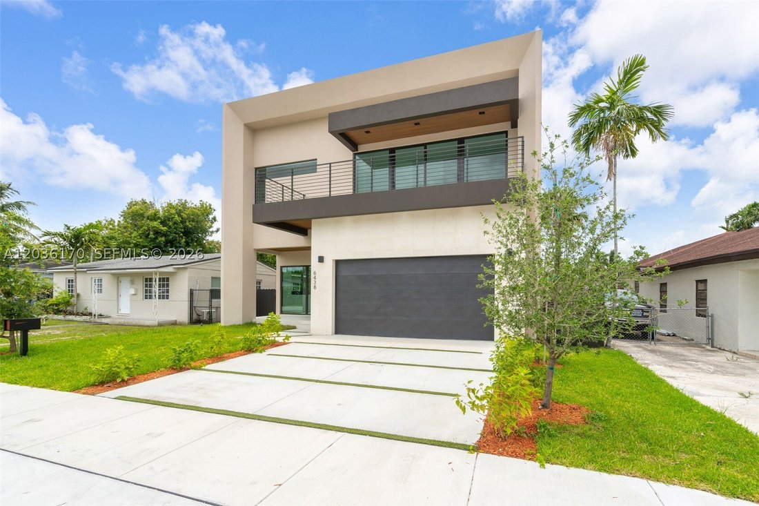 House in Miami, Florida, United States 3 - 18160132