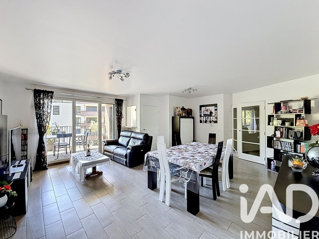 Apartment in Hachette, Le Plessis-Robinson, France 4 - 18169297