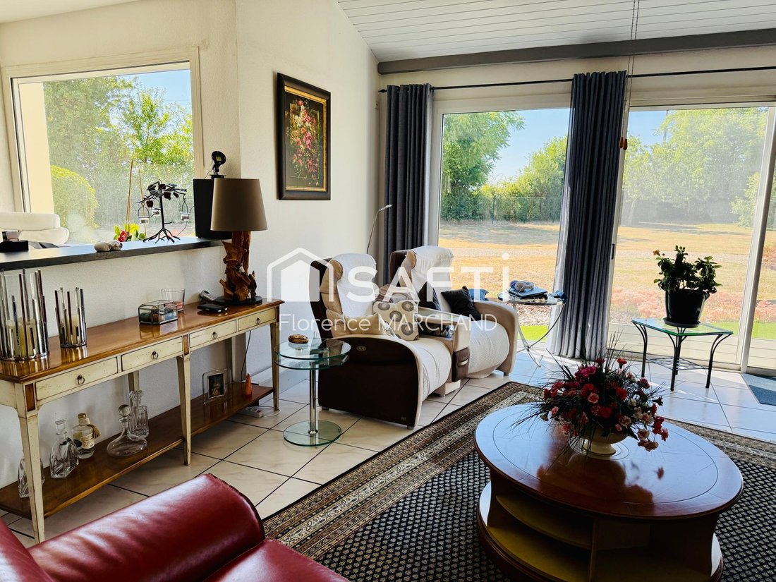 House in Saint-Pierre-le-Vieux, Pays de la Loire, France 5 - 17041327