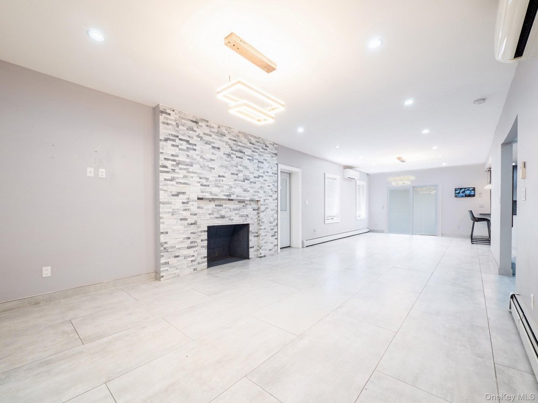 House in New York, New York, United States 4 - 18148094