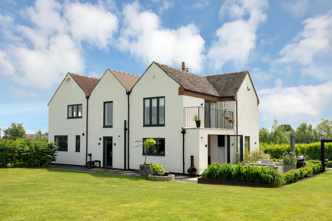 House in Derbyshire, England 2 - 18162645