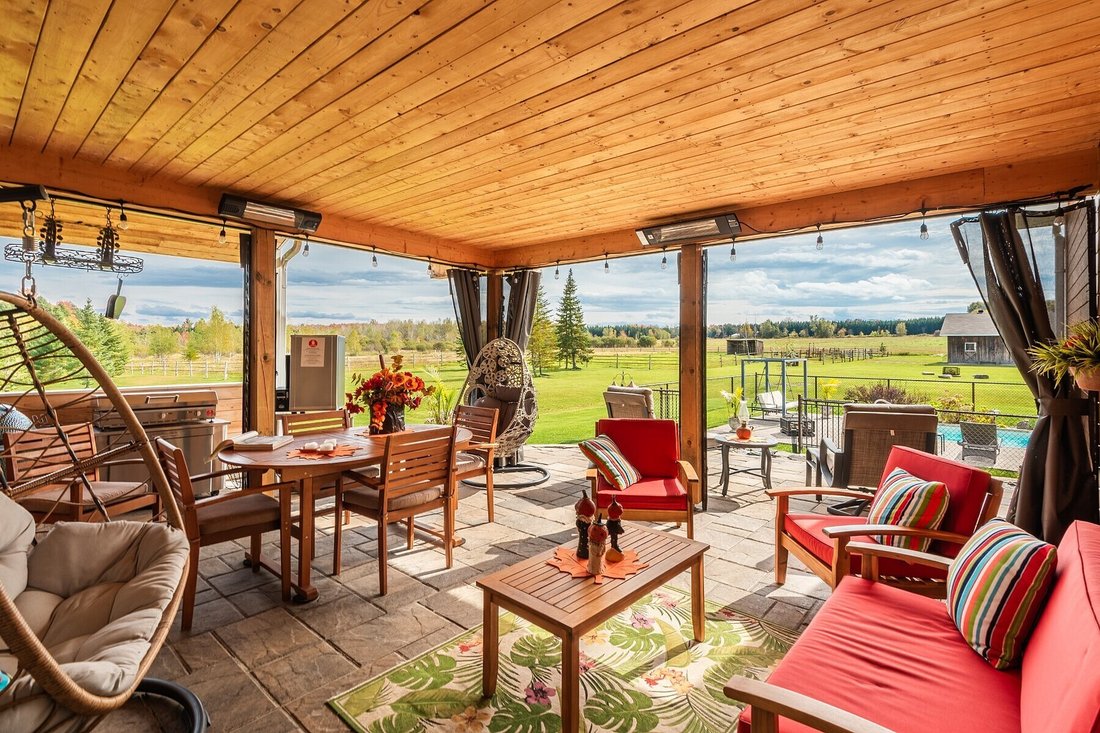 House in Lac-Brome, Quebec, Canada 5 - 18160342