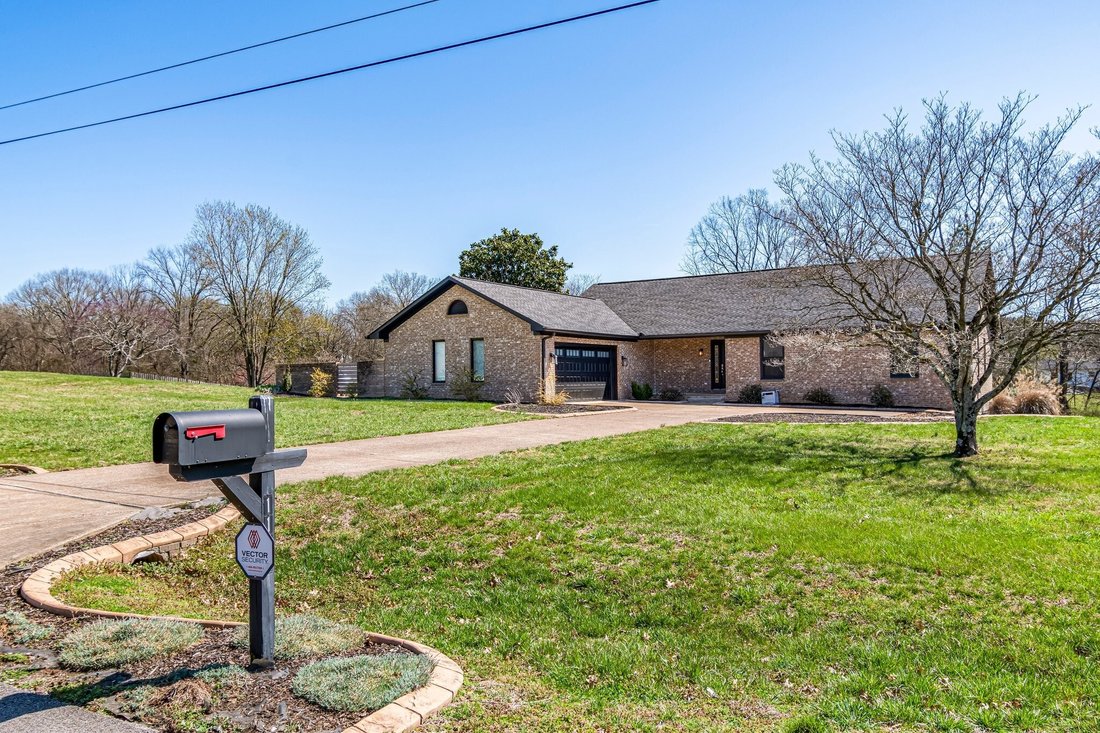 House in Columbia, Tennessee, United States 2 - 18162364