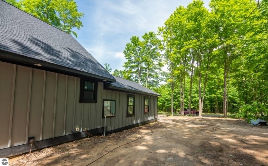 House in Central Lake, Michigan, United States 5 - 17340442
