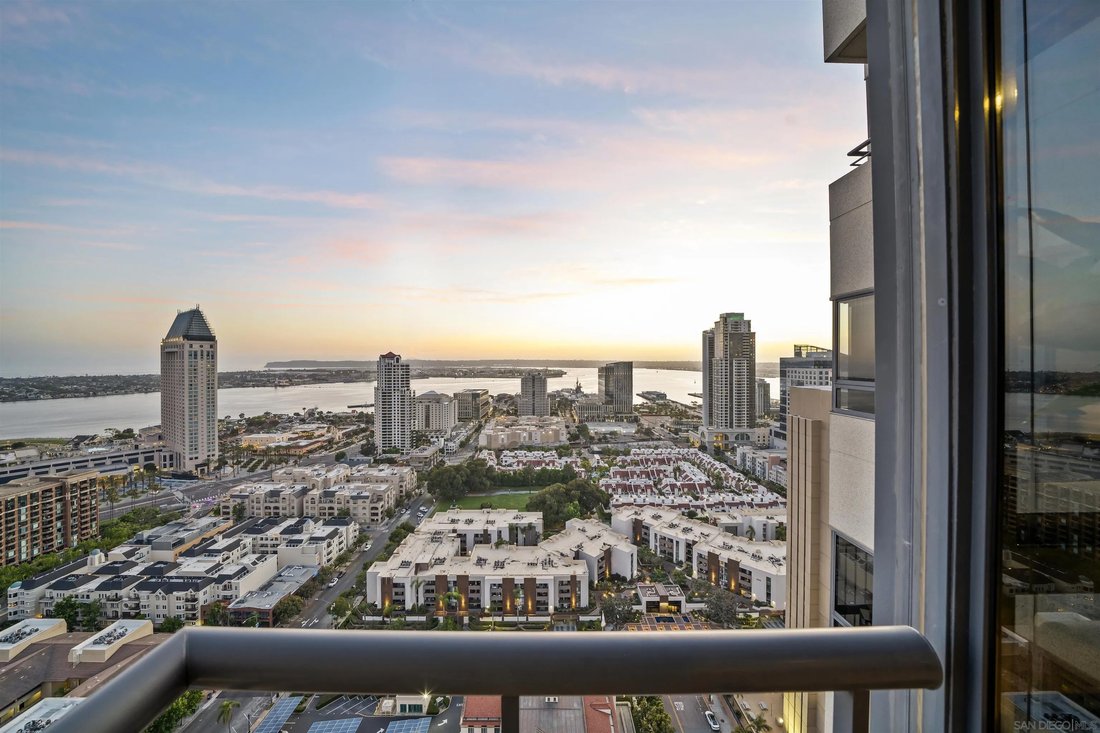 Condo in San Diego, California, United States 5 - 18158648