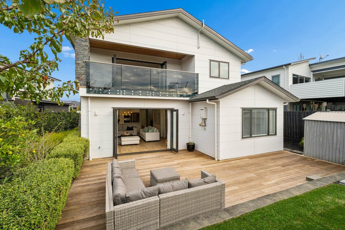 House in Beachlands, Auckland, New Zealand 2 - 17806368