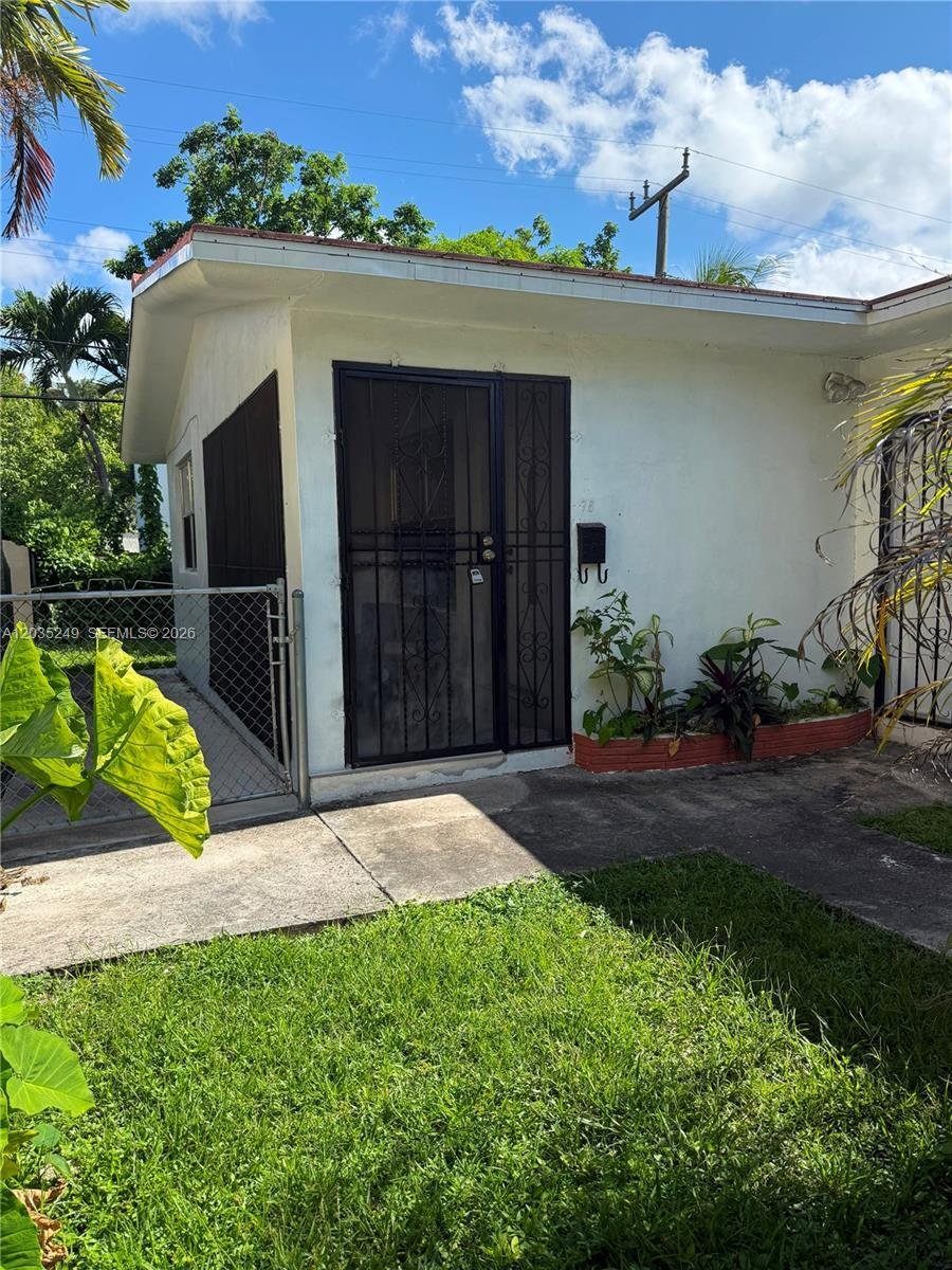 Miami, Florida, United States 1 - 18156141