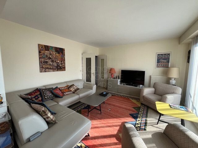 Apartment in Violet Commerce, Paris 15e Arrondissement, Paris 2 - 18124705