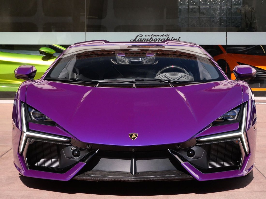 Coupe in Beverly Hills, CA, United States 5 - 18167629