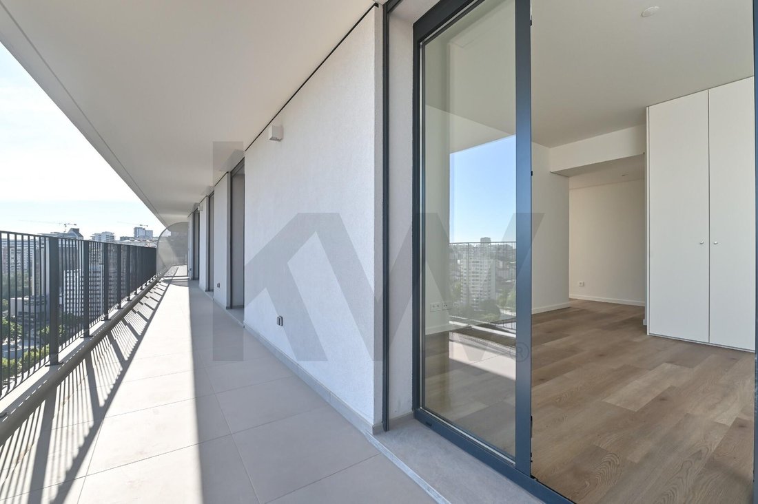 Appartamento a Algés, Lisbona, Portogallo 3 - 18159953