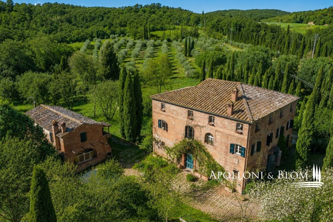 Villa in Sinalunga, Tuscany, Italy 1 - 16644243