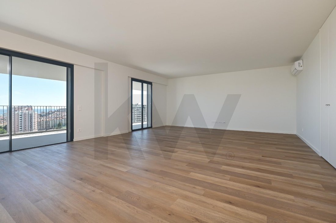 Apartment in Alges, Lisbon, Portugal 5 - 18163108