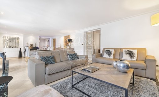 Apartment in Nationale-Deux Moulins, Paris 13e Arrondissement, Paris 1