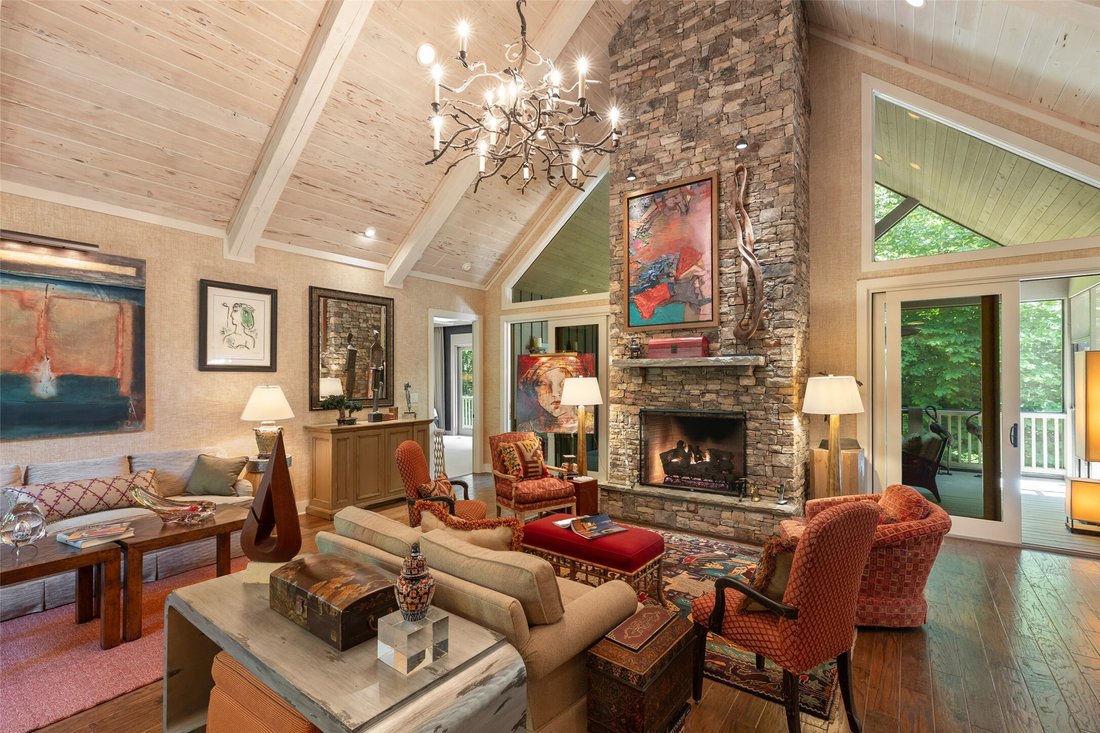 House in Highlands, North Carolina, United States 4 - 18171819