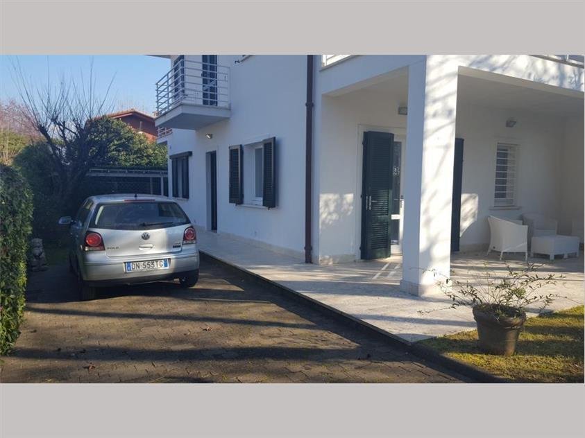 Villa in Center, Forte dei Marmi, Tuscany 2 - 18154571