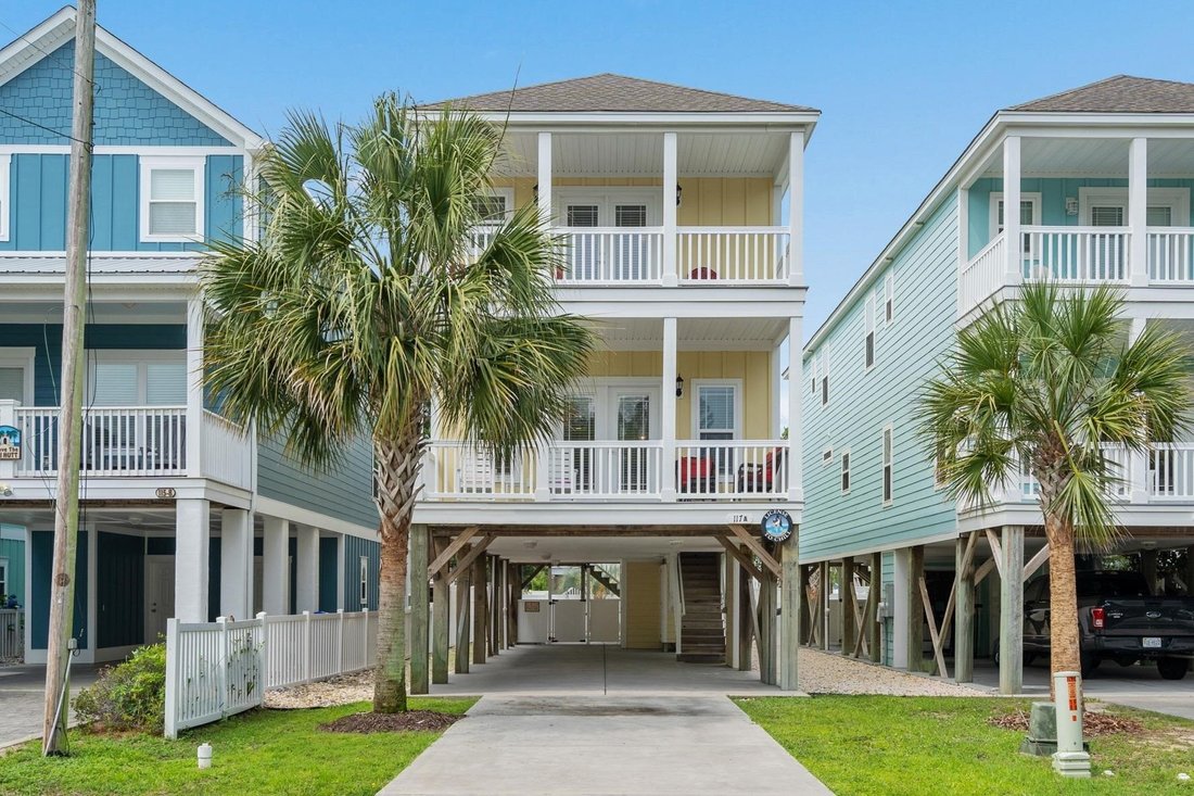 House in Surfside Beach, South Carolina, United States 1 - 18171555