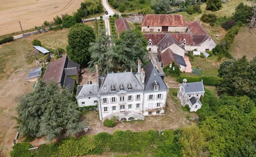 House in Saint-Gaultier, Centre-Val de Loire, France 1