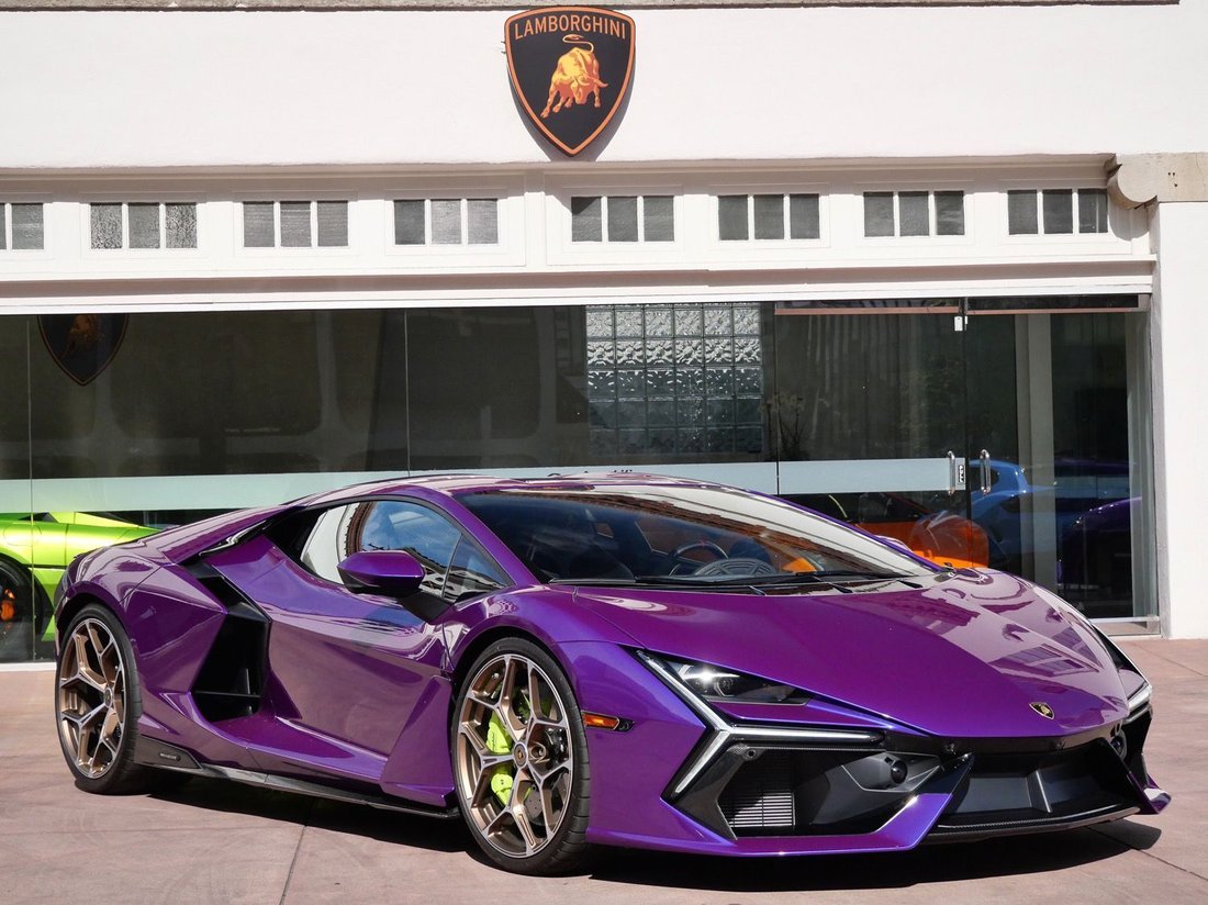 Coupe in Beverly Hills, CA, United States 1 - 18167629