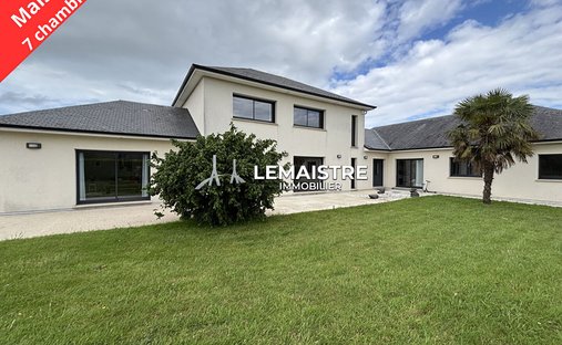 House in Octeville-sur-Mer, Normandy, France 1