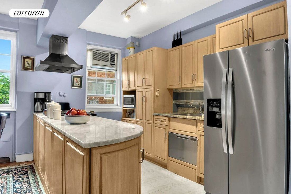 Co Op in New York, New York, United States 4 - 18157194