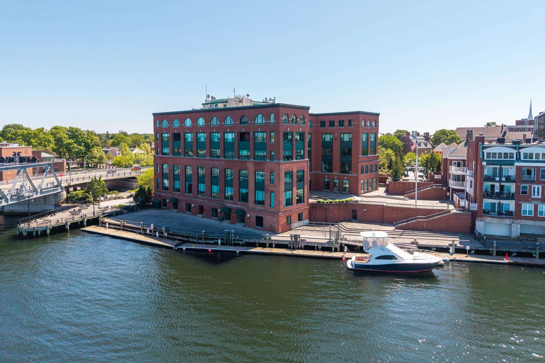 Condo in Portsmouth, New Hampshire, United States 1 - 18154128