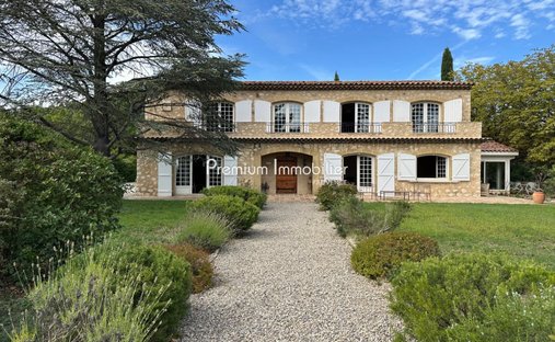 Villa in Mazenod-Bellevue-Saint Donat-Banon, Aix-en-Provence, France 1