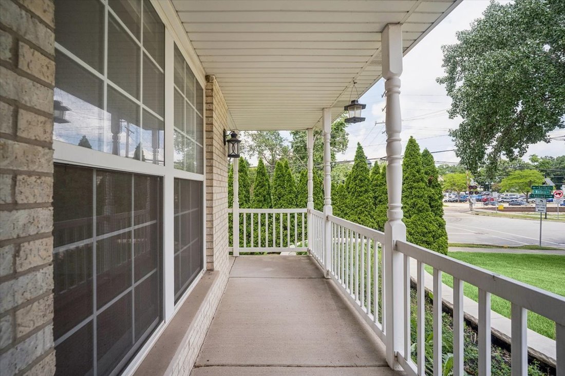 House in Bartlett, Illinois, United States 3 - 18166846