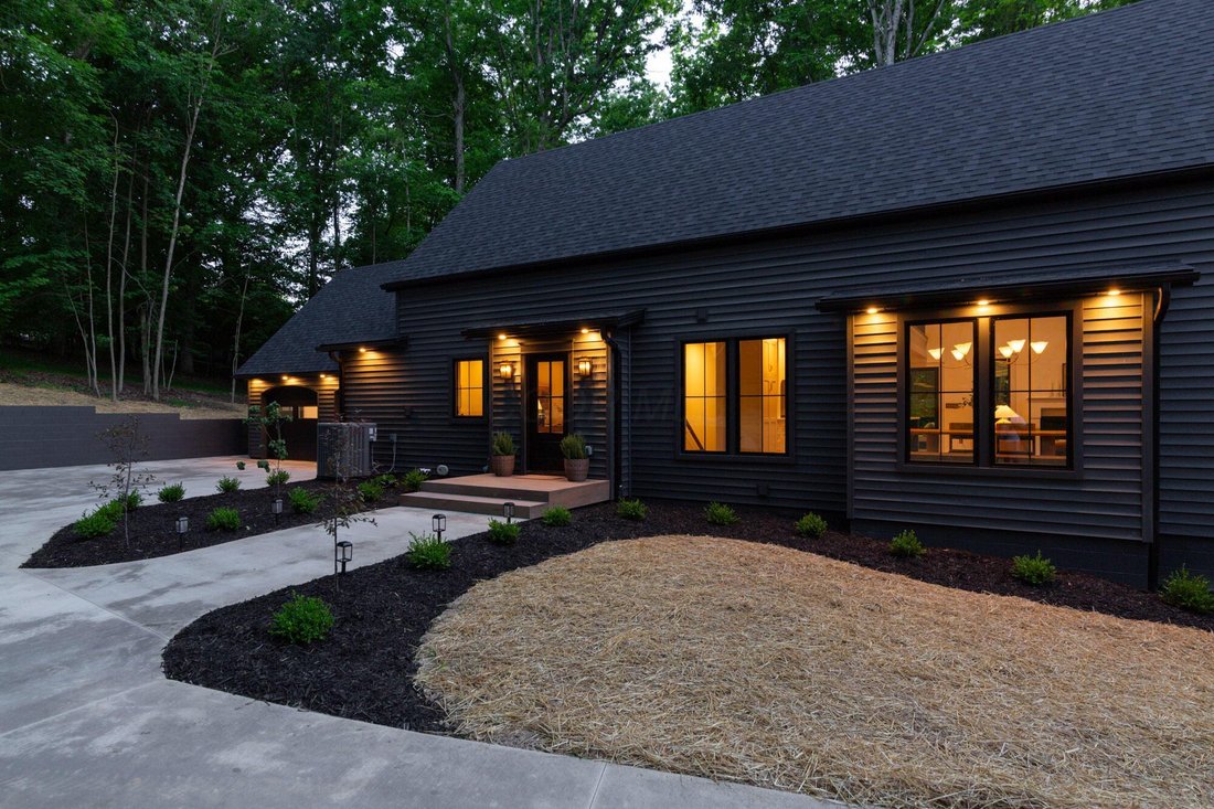 House in Howard, Ohio, United States 4 - 18162860