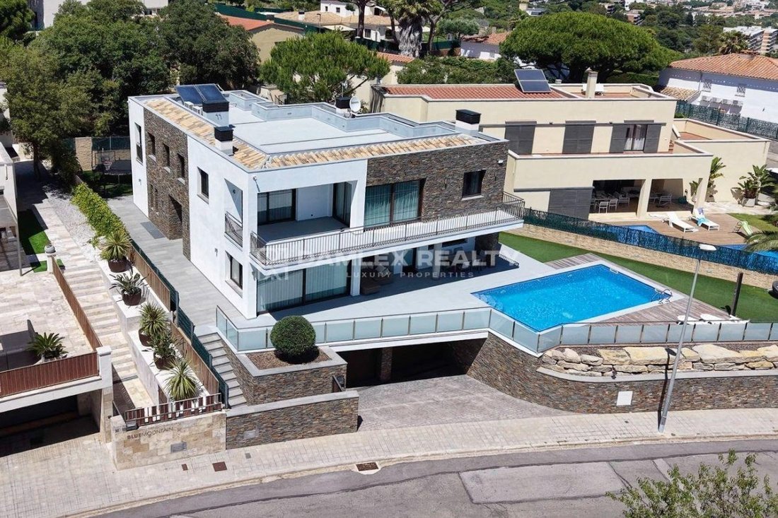 House in Sant Feliu de Guixols, Catalonia, Spain 1 - 18163646