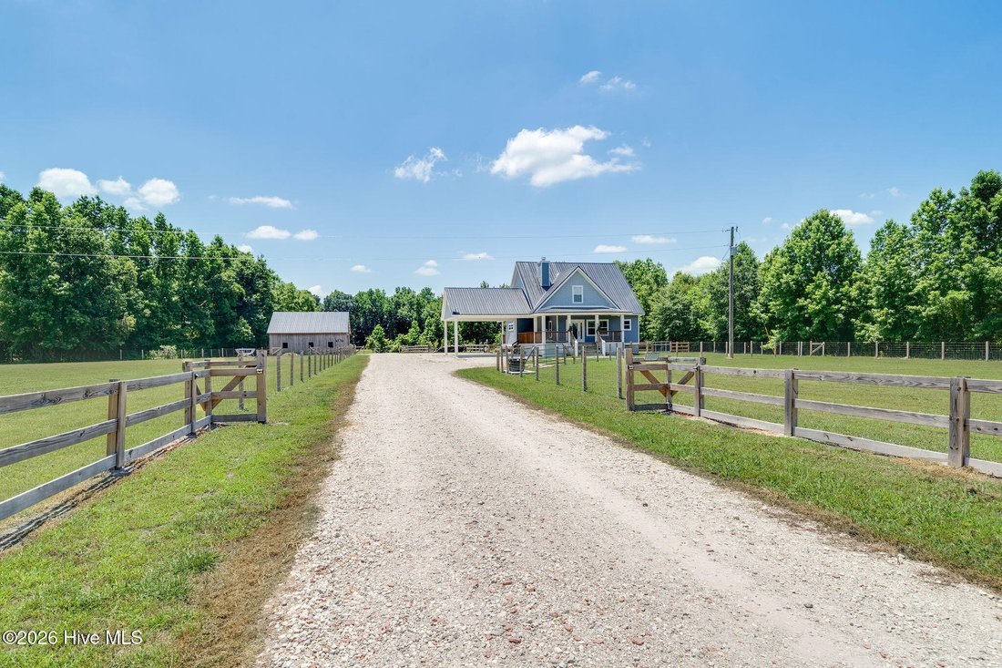 House in Beulaville, North Carolina, United States 2 - 18167147