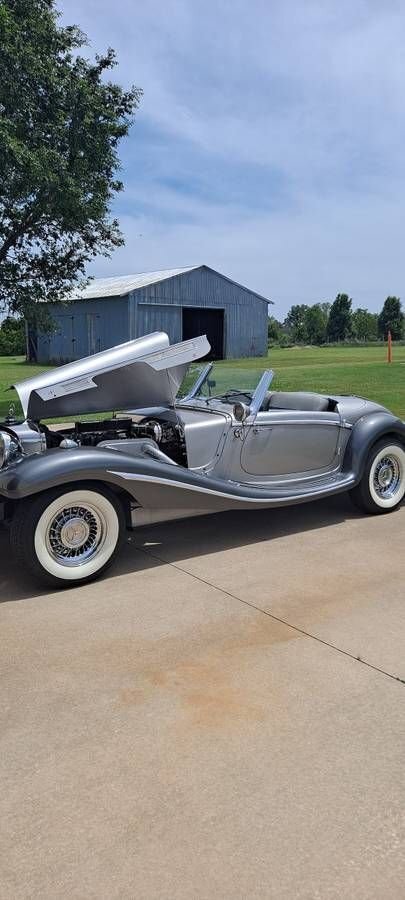 Cabriolet in Glendale, United States 3 - 16464691