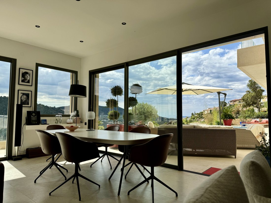 Villa in La Londe-les-Maures, Provence-Alpes-Côte d'Azur, France 4 - 18165273