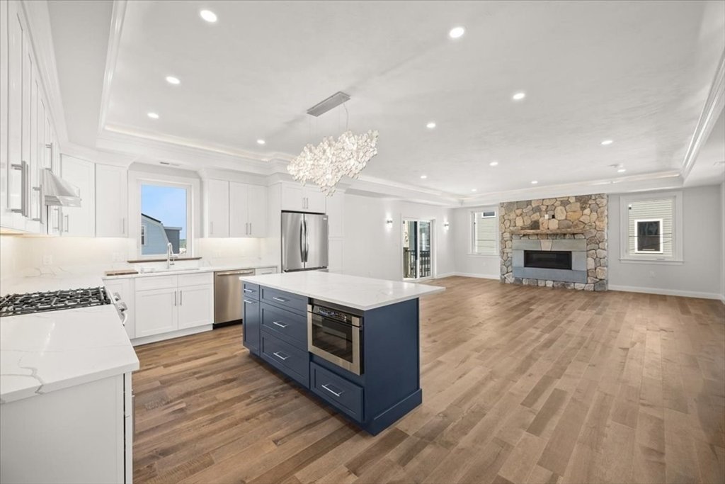 House in Quincy, Massachusetts, United States 4 - 18162148