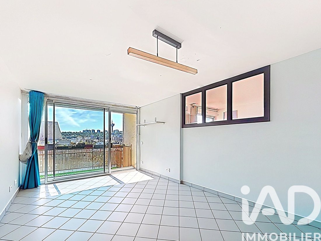 Apartment in Pantin, Ile-de-France, France 3 - 17890122