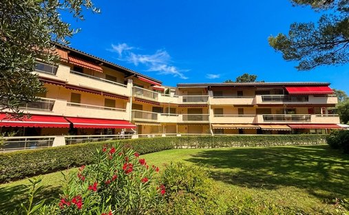 Apartment in Le Dramont-Agay-Anthéor-Le Trayas, Saint-Raphaël, France 1