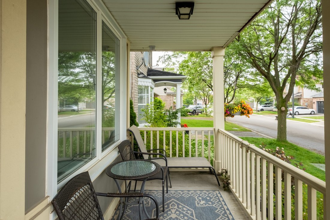 House in Milton, Ontario, Canada 4 - 18166089