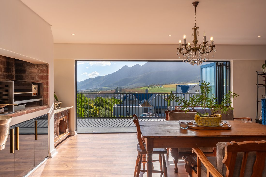 House in Franschhoek, Western Cape, South Africa 1 - 18160939