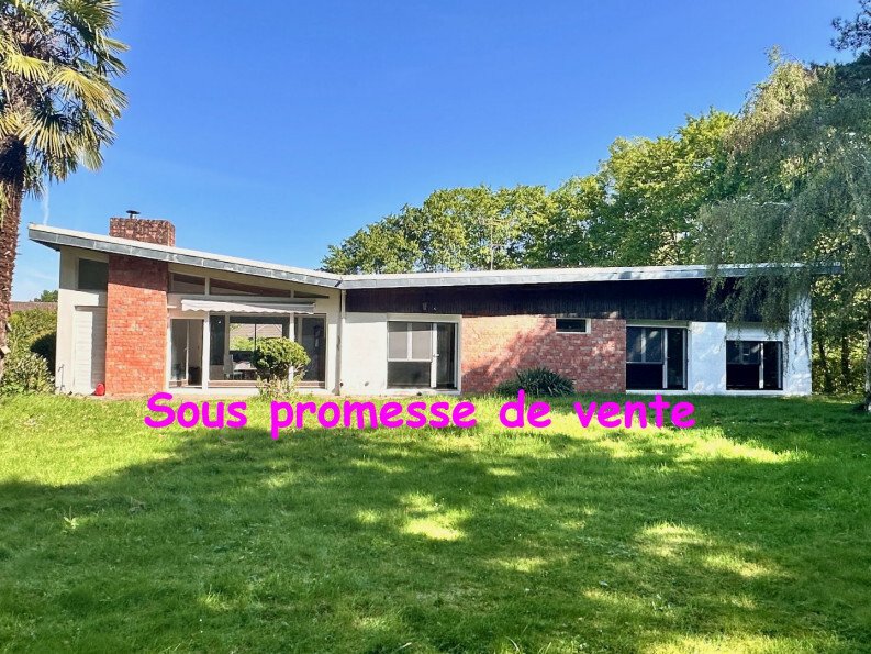 House in Les Loges-en-Josas, Ile-de-France, France 1 - 17837191