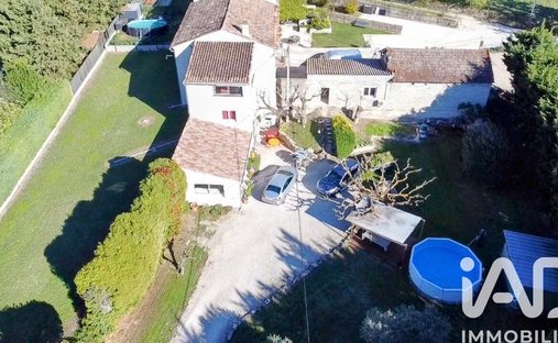 House in Loriol-du-Comtat, Provence-Alpes-Côte d'Azur, France 1