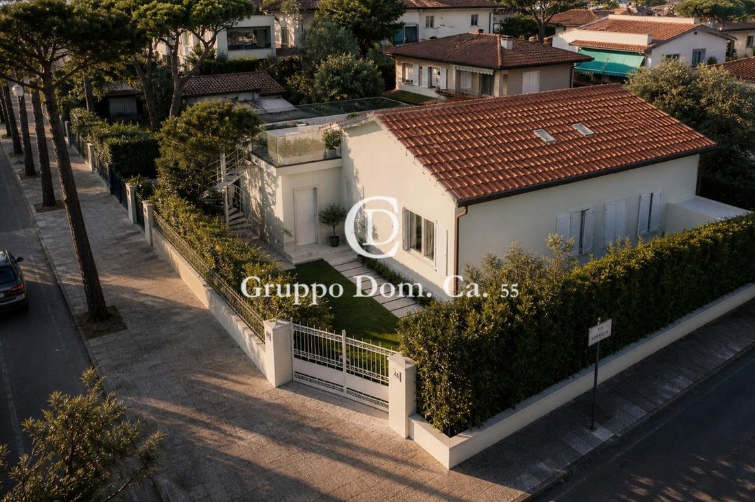 Villa in Center, Forte dei Marmi, Tuscany 2 - 18158711