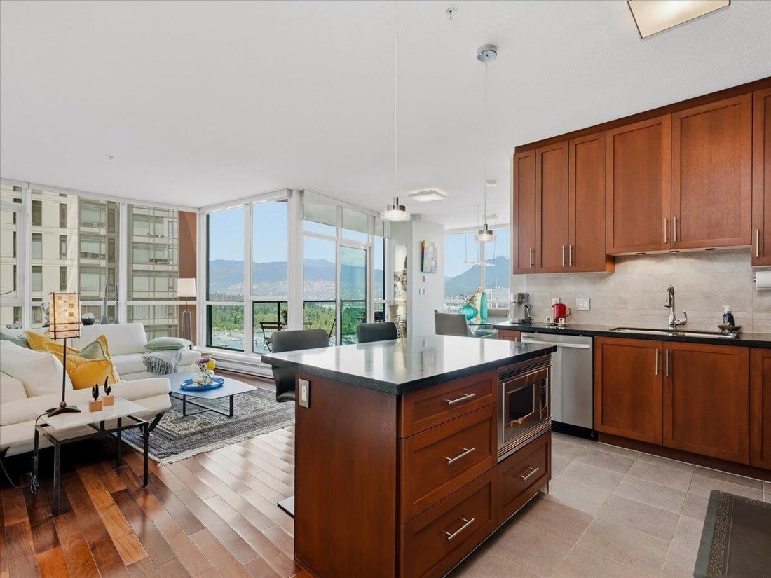 Condo in Vancouver, British Columbia, Canada 3 - 18167619