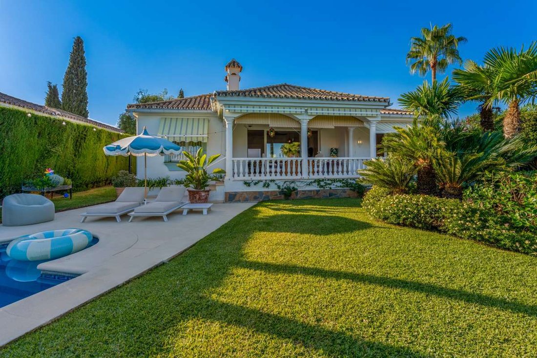 Villa in El Paraíso, Benahavis, Spain 2 - 18164758