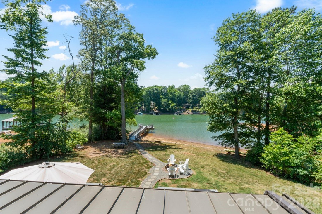 Land in Mooresville, North Carolina, United States 1 - 18156820