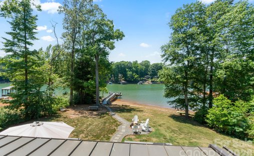 Land in Mooresville, North Carolina, United States 1