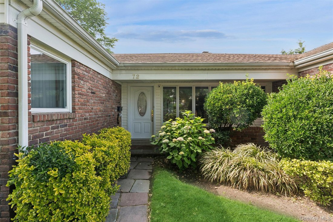 House in Merrick, New York, United States 5 - 18156105