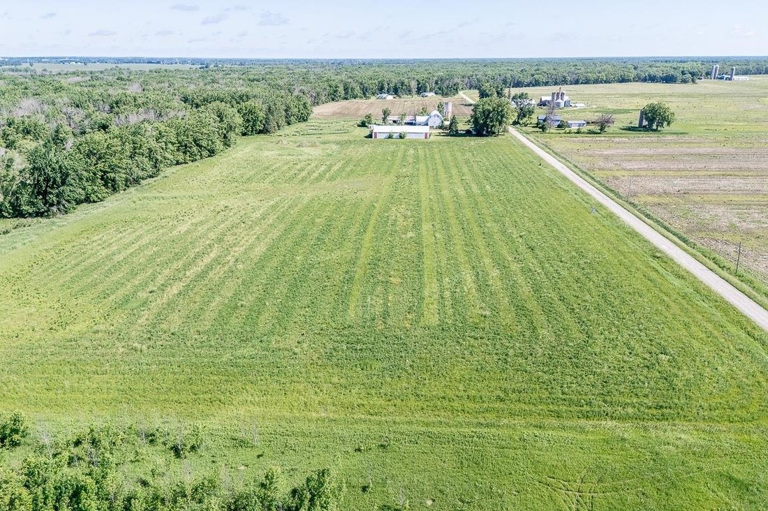 Shiocton, Wisconsin, United States 3 - 17436650