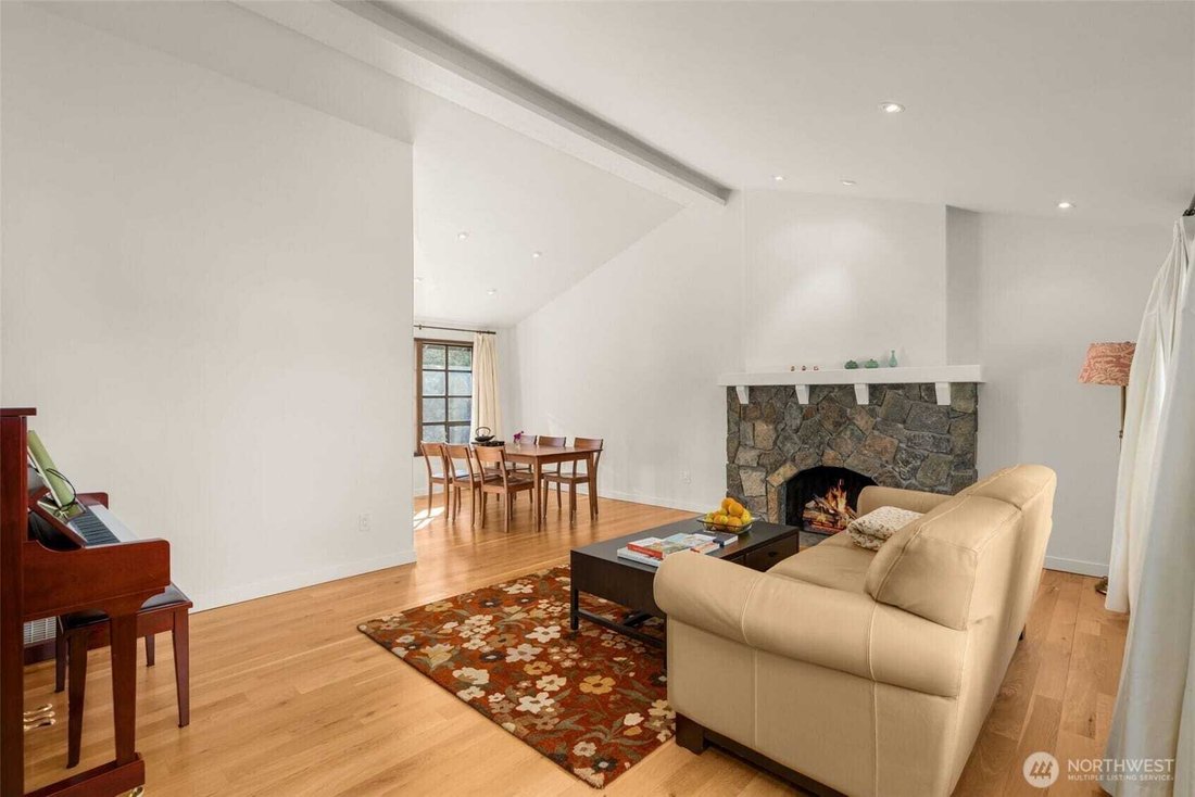 House in Bellevue, Washington, United States 4 - 17399512