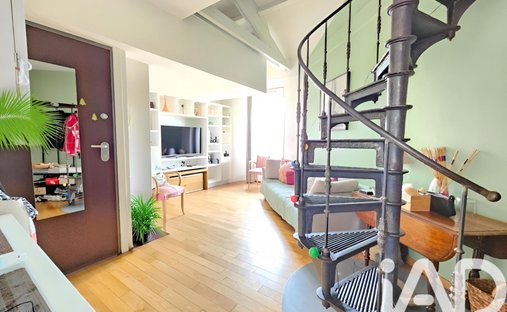 Apartment in Le Petit Pont Amphibie, Issy-les-Moulineaux, France 1