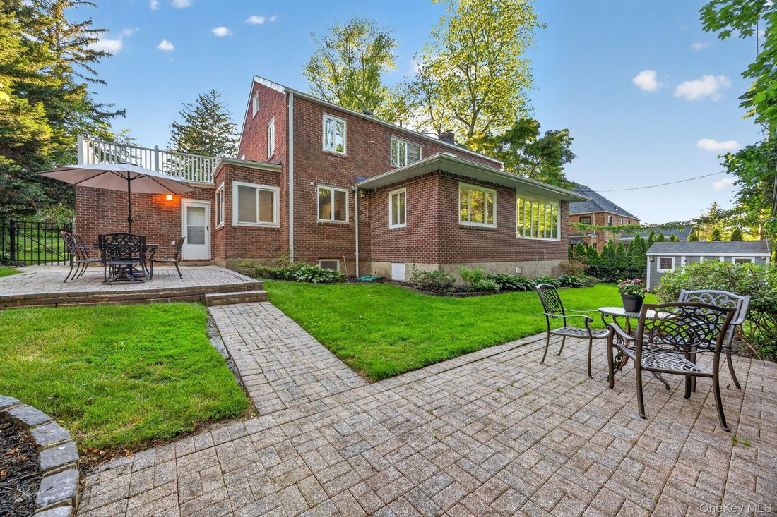 House in Manhasset, New York, United States 3 - 18158912